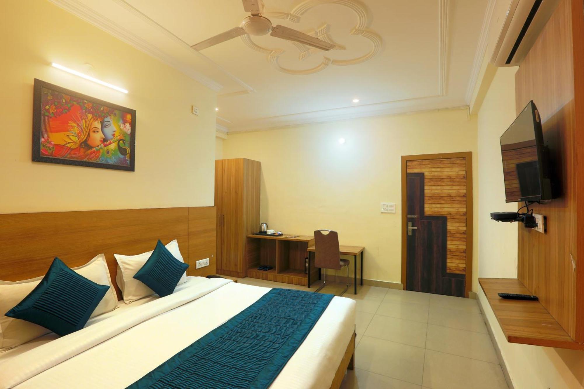 Hotel Lemon Suites & Banquet Noida Sector 62 Ngoại thất bức ảnh
